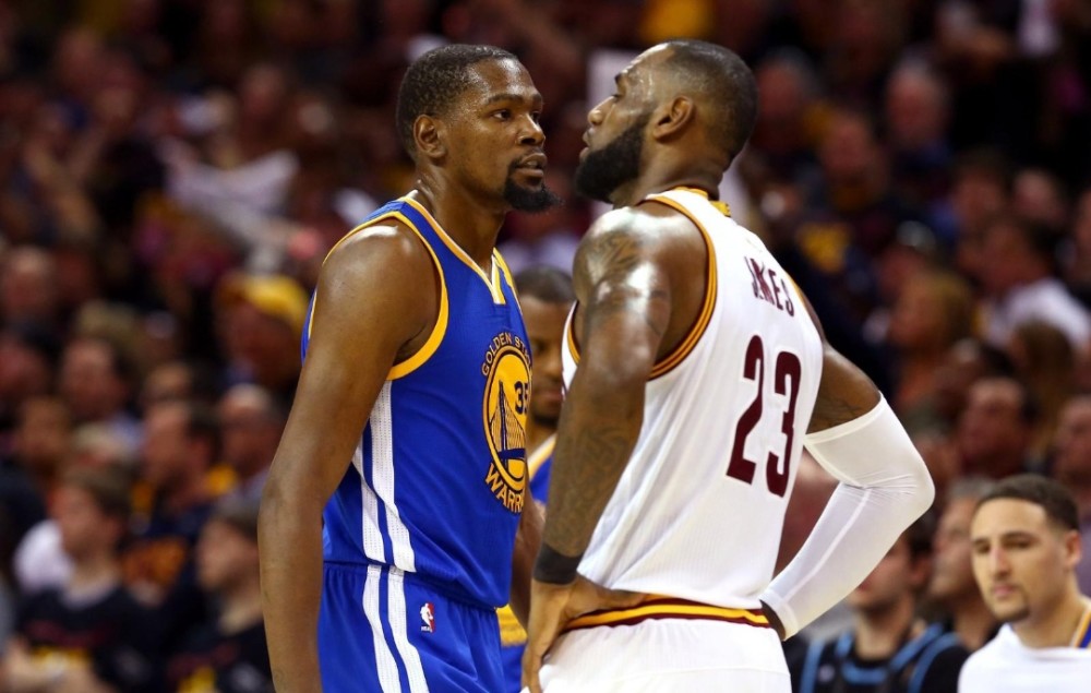 时代语境共 时代语境共